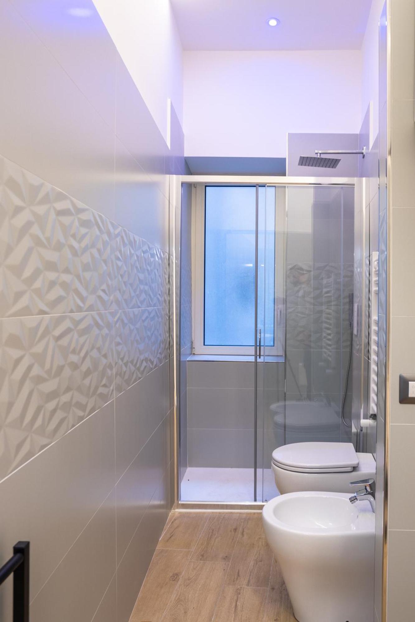 Song House Apartment Centro Storico 7 Pax نابولي المظهر الخارجي الصورة