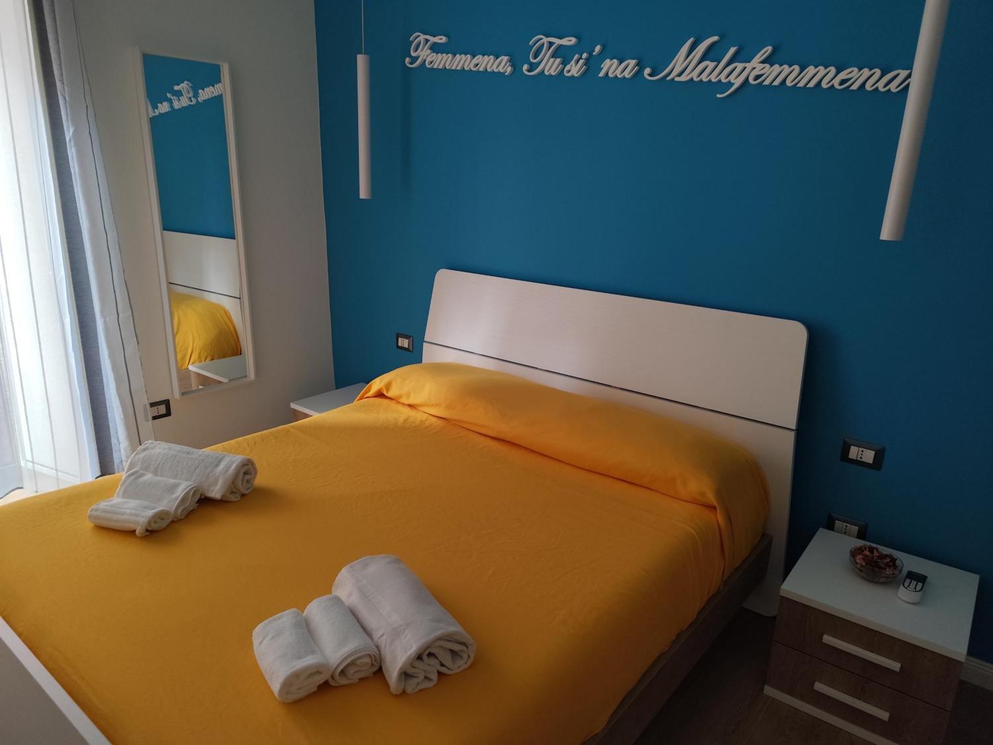 Song House Apartment Centro Storico 7 Pax نابولي المظهر الخارجي الصورة